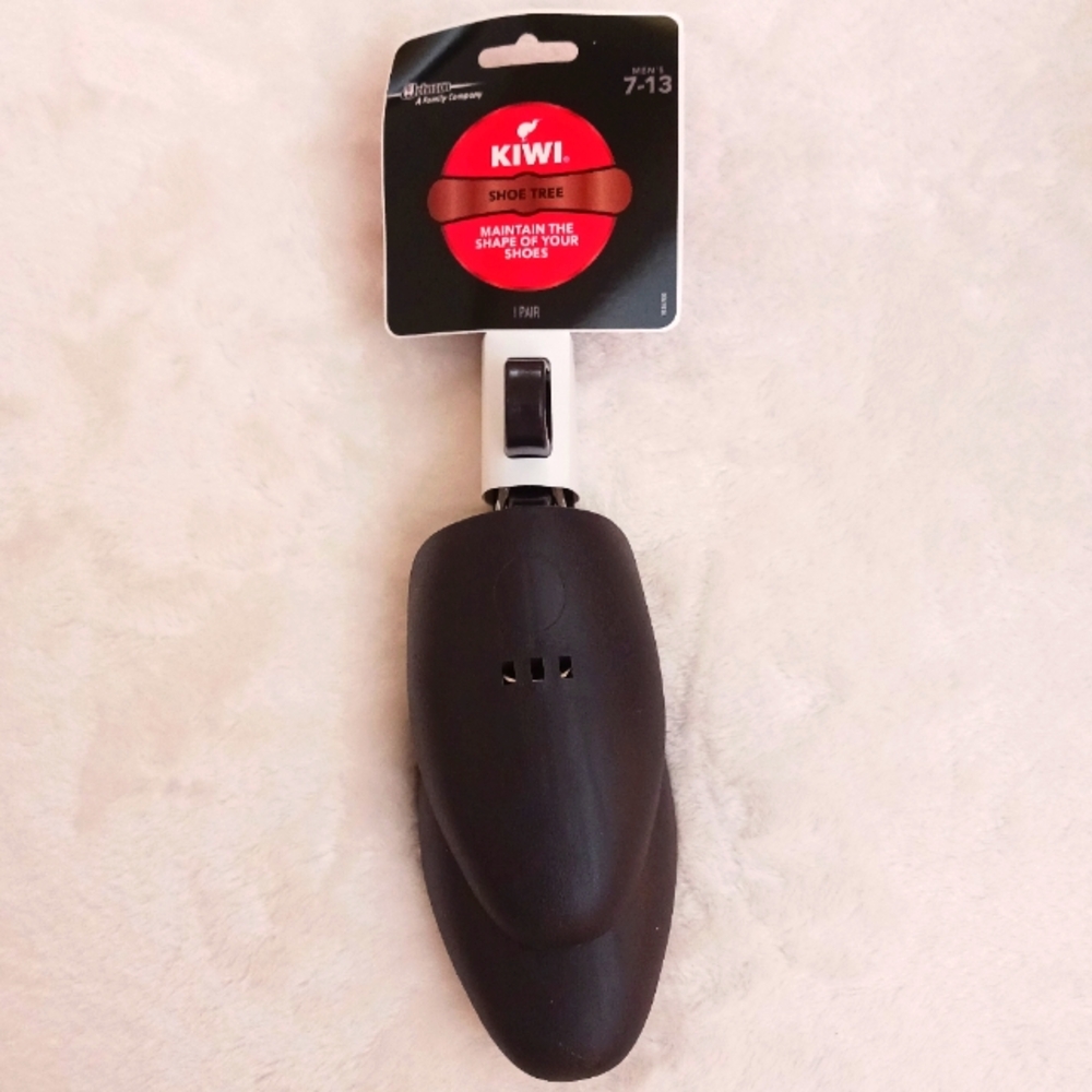 Kiwi Shoe Tree in Black